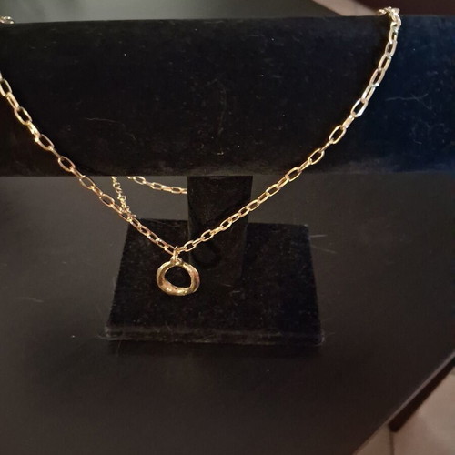 Women's necklace set like new, gold color, stainless steel
