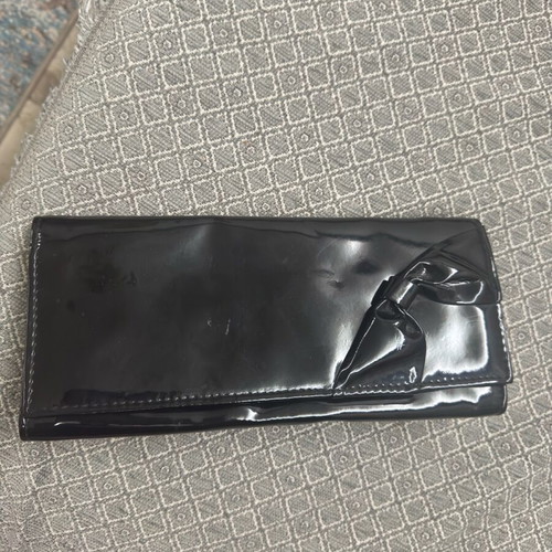 Women's bag used, black patent leather handbag
