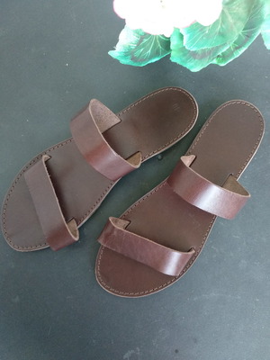 Δερμάτινα σανδάλια καινούργια, χειροποίητα, μέγεθος 40