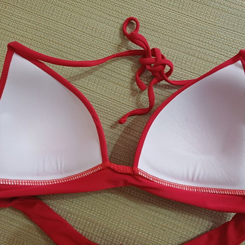 Red bikini top like new, size Small