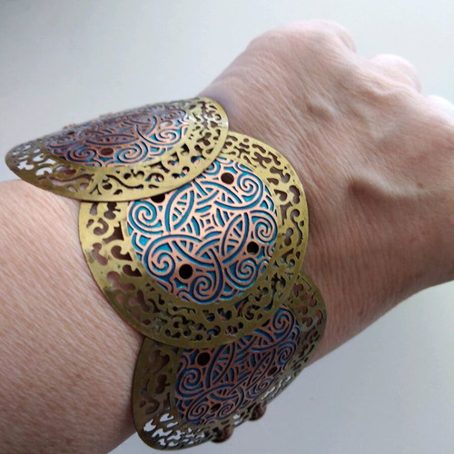 Women's bracelet new, multicolor with adjustable straps