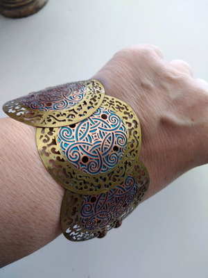 Women's bracelet new, multicolor with adjustable straps