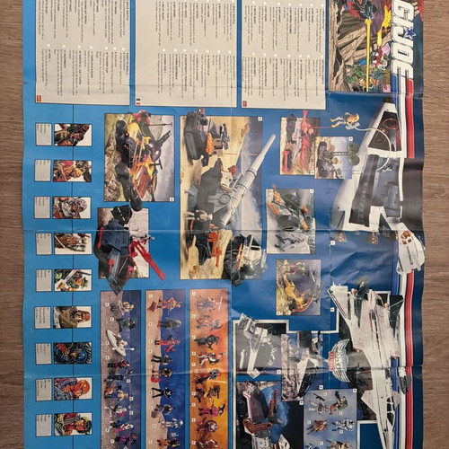 GI Joe Raider vintage vehicle with 3 figures
