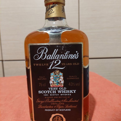 Ballantines 12 years Very old whiskey like new, 1980s edition