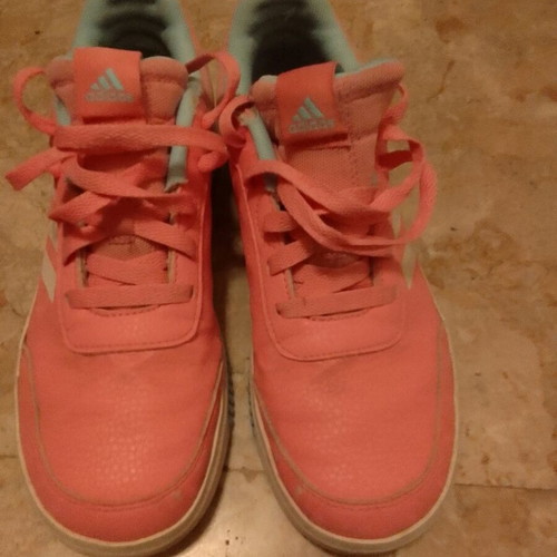 Adidas 37 1/3 leather athletic shoes used, pink
