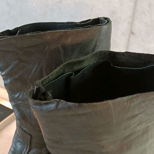 Leather mid-calf boots used, size 38, black