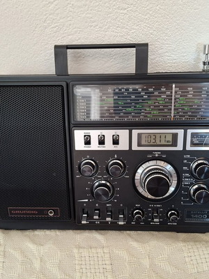 Grundig Satellite 1400 Professional radio like new