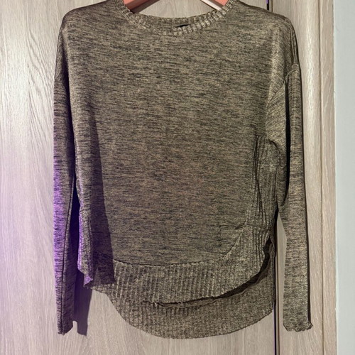 Zara T-shirt with metallic gold thread like new, size M