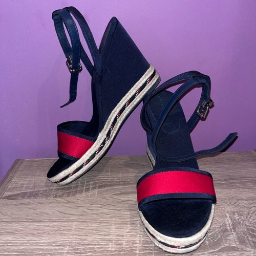 Tommy Hilfiger platforms like new, size 40, blue and red