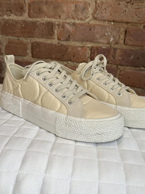 Zara athletic shoes new, size 38, beige