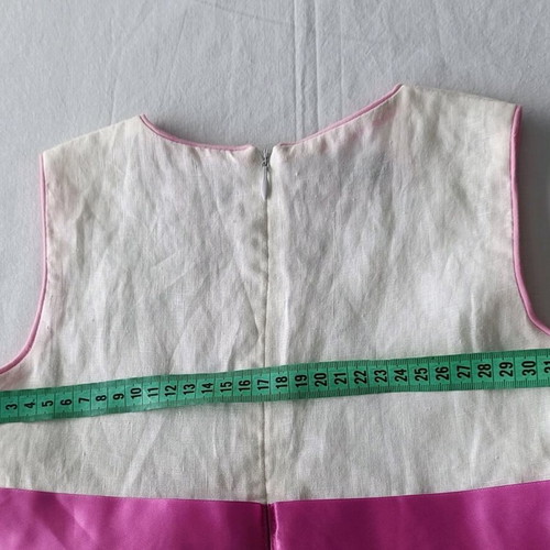 Mini Raxevsky linen dress white with pink ribbon like new, size 6 years