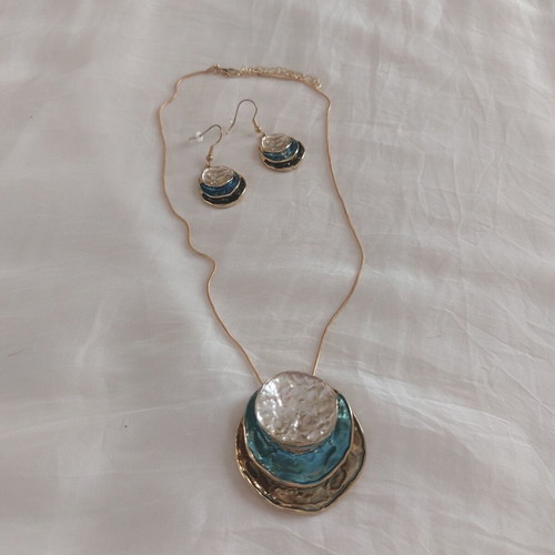 Golden Lagoon necklace and earrings set, turquoise and pearl white