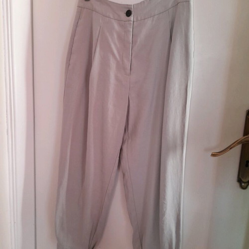 Zara pants used, pleated cropped stone gray, size medium