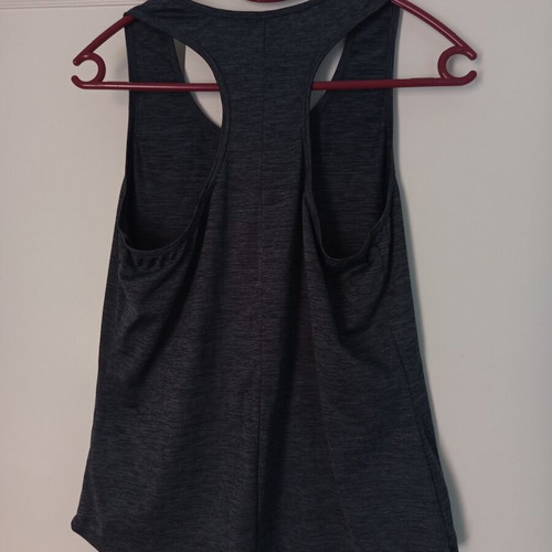Running clothes set like new, size Small, 2 tops, shorts, sports bra
