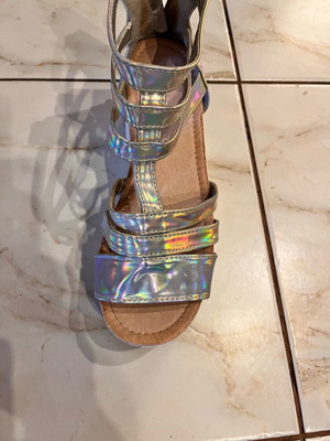 Sandal like new, silver iridescent, size 37