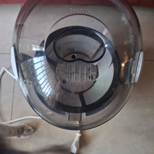 Pitsos juicer like new in excellent condition