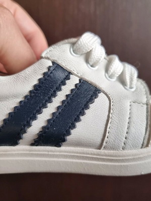 Gorgino Leather Baby Shoes N21 White with Blue Details Like New