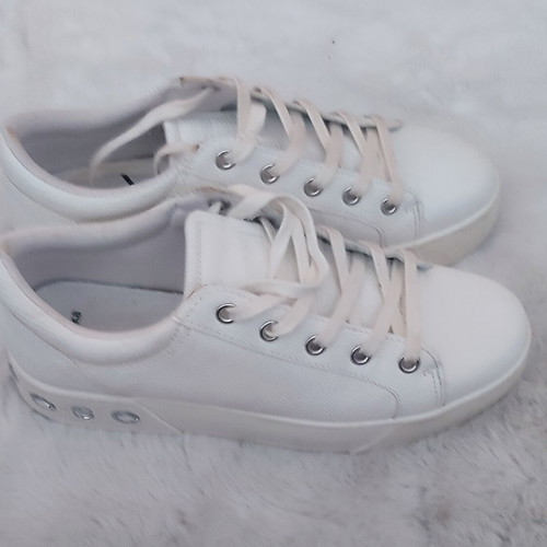 Bershka sneakers like new, white, size 39, athletic