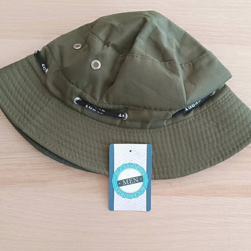 Beach hat khaki new with tag