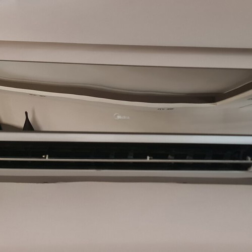Midea Mirror 18.000 BTU air conditioner used, no inverter