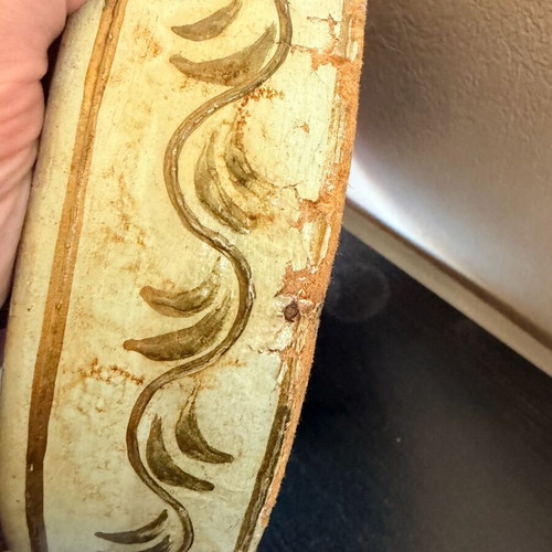 Vintage wooden tray used, 23cm diameter