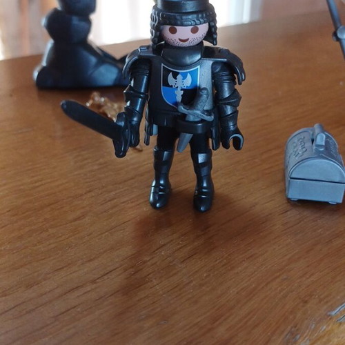 Playmobil 5657 Knight and Dragon used, older model with missing parts