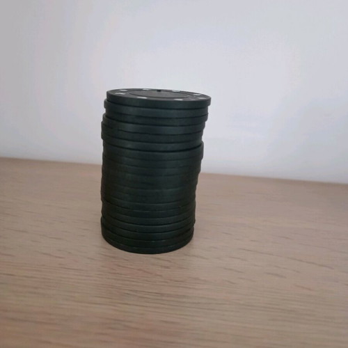 Game chips like new, pack of 80 pieces
