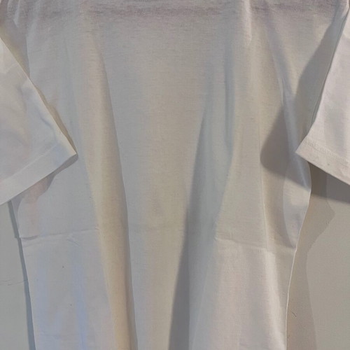 Mako white T-shirt like new, size L
