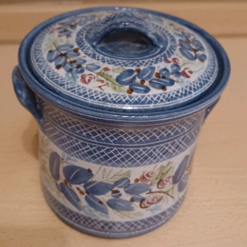 Ceramic vase with lid and handles vintage