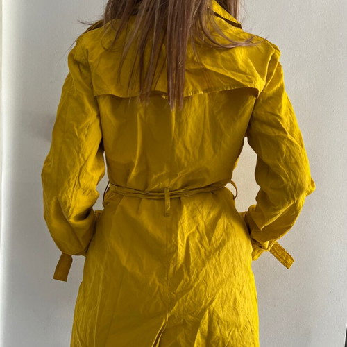 Kenneth Cole trench coat used, yellow, size M