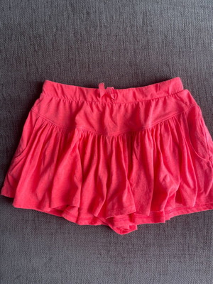 Zara shorts skirt like new, size 9/10
