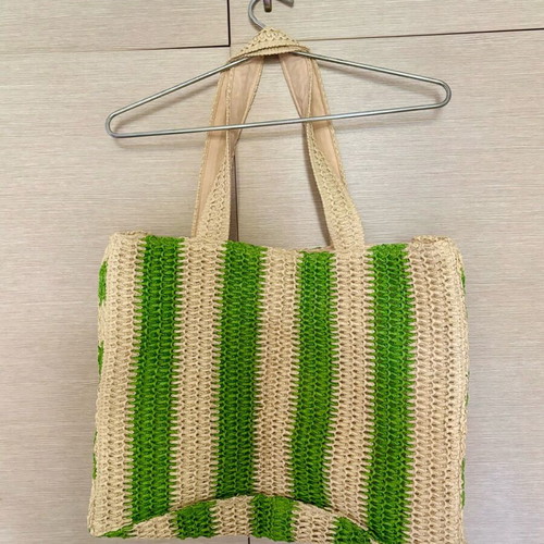 South Beach Stripes Straw shoulder bag striped like new