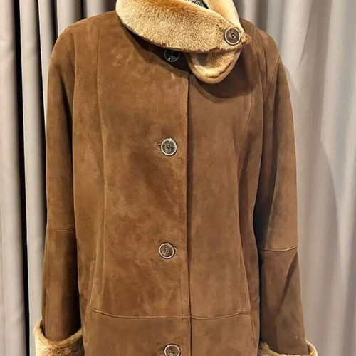 Vintage Genuine Brown Sheepskin Women's Coat Raverdo like new, XL