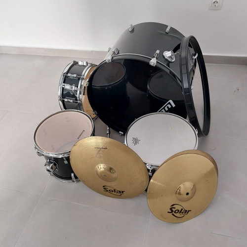 Ludwig Drum Set with Sabian and Turkey Cymbals used, complete rock setup