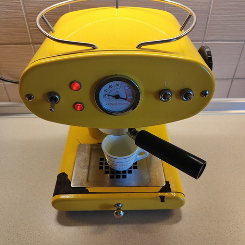 Francis Francis X1 Magic L'Espresso Coffee Machine used, yellow