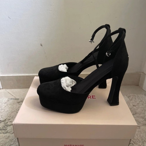 Black platform pumps like new, size 39, 11cm heel