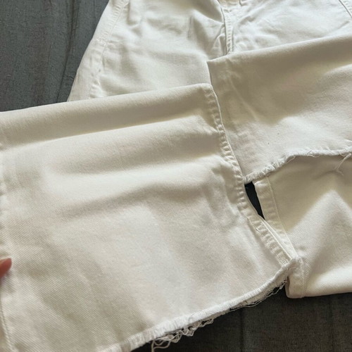 Bershka bell-bottom jeans size 36 narrow like new, white