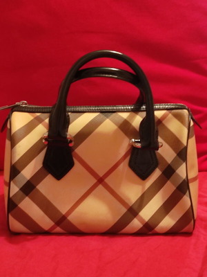 Burberry τσάντα χειρός σαν καινούργια, μπεζ