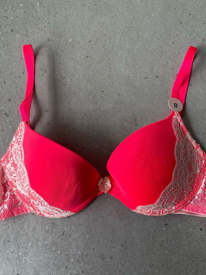 Women's bra new, fluorescent red-orange with lace H&M 75B