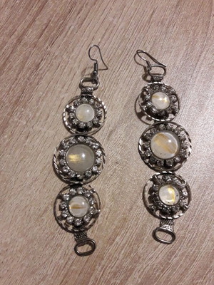 Σκουλαρίκια μεταχειρισμένα