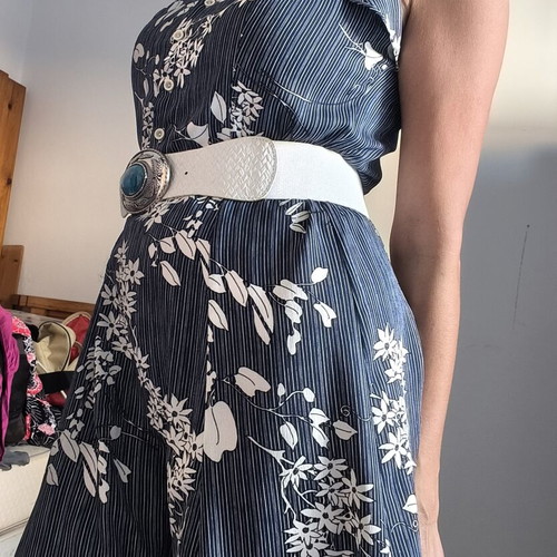 Maxi floral dress medium size like new, Queen Fashion, blue multicolor