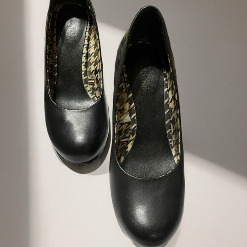 Tommy Hilfiger leather pumps No 37 like new, black