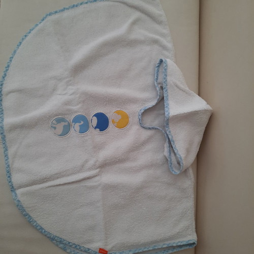 Stokke baby hooded poncho towel used