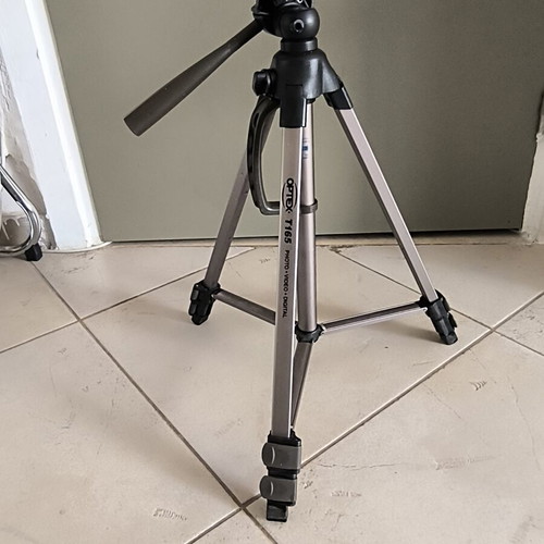 Optex T165 Photo-Video-Digital Tripod like new