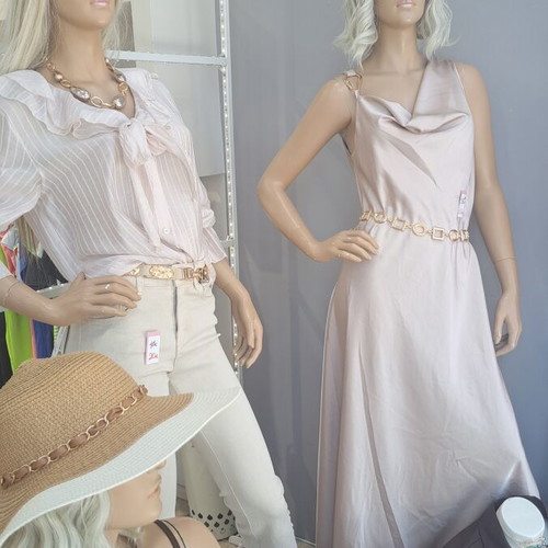 Large Display Equipment Package: 5 Lemantine Mannequins with 10 Wigs & 5 Busts