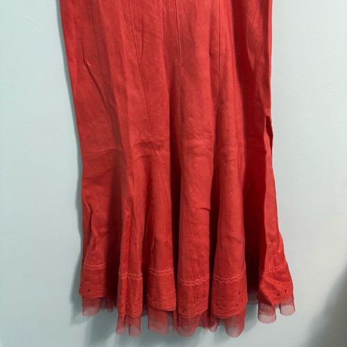 Elegant coral skirt with lace and tulle used, size 40