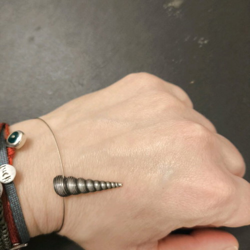 Silver 925 handmade bracelet with shell like new