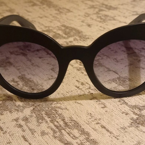 Swatch Cat Eye Sunglasses like new, black acetate