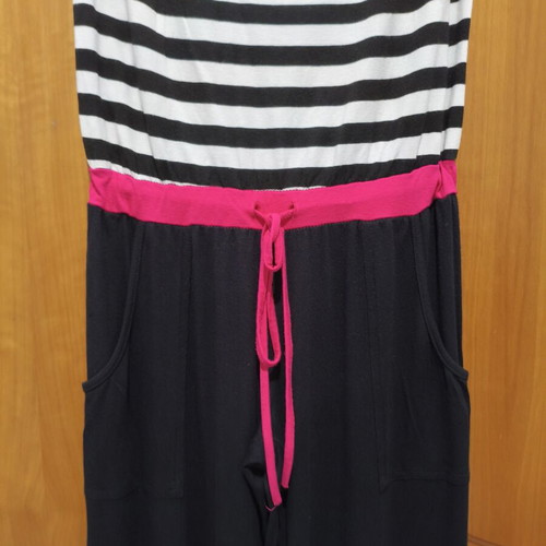 Derpouli strapless one-piece jumpsuit size 2 like new, black and white
