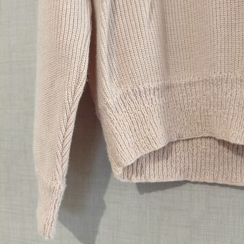 ARS Woman Fashion pink knitted sweater medium like new with stripes